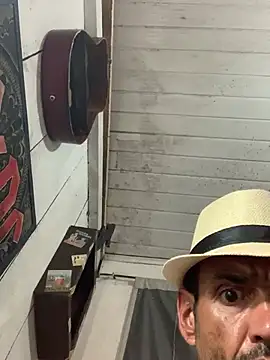 Snapshot of raphadoors19 chatting on 02.21.26 raphadoors19 online show from 02.21.26