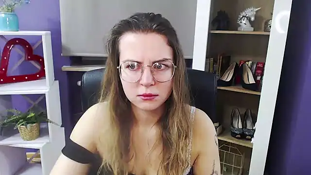 Zoey Erotic online show from 02.13.25