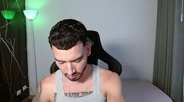 Snapshot of Dangerous-Men chatting on 02.14.25 Dangerous-Men online show from 02.14.25