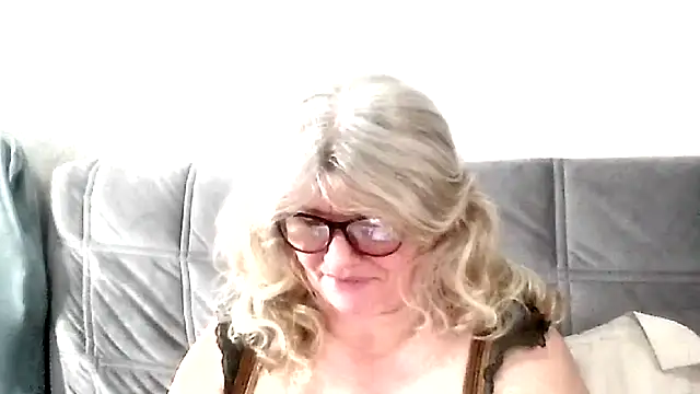 Diana 49 online show from 03.30.26