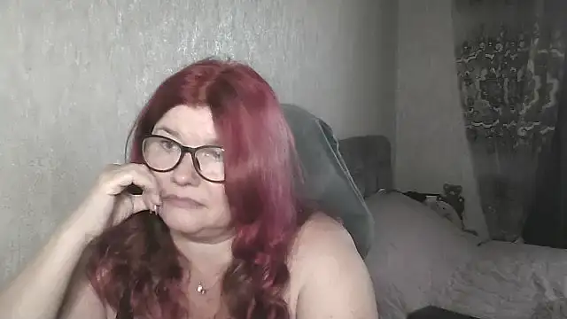 Snapshot of Diana_49 chatting on 06.08.26 Diana 49 online show from 06.08.26