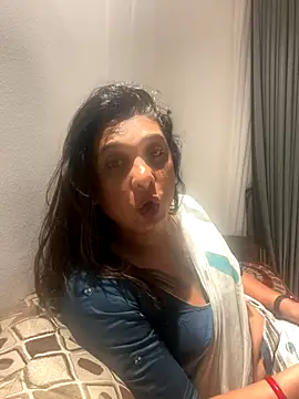 Snapshot of Tssonu19 chatting on 10.19.25 Tssonu19 online show from 10.19.25