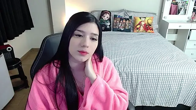 Snapshot of kittykat18x chatting on 12.10.24 kittykat18x online show from 12.10.24