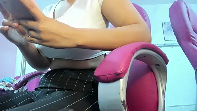 CAMILA--REY online show from 12.22.25