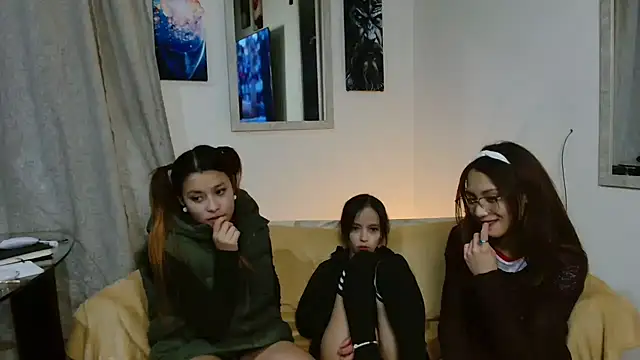 3littleschoolteens online show from 11.01.25