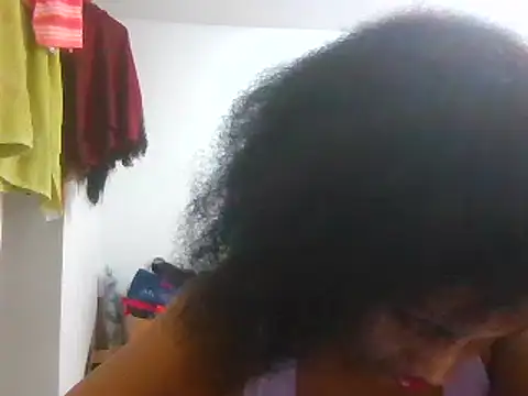 Snapshot of Aishamara chatting on 02.09.25 Aishamara online show from 02.09.25