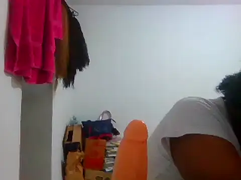 Snapshot of Aishamara chatting on 02.16.25 Aishamara online show from 02.16.25