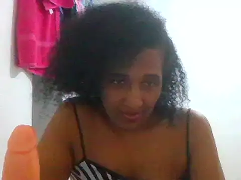 Snapshot of Aishamara chatting on 02.18.25 Aishamara online show from 02.18.25