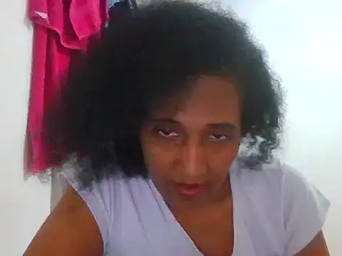 Snapshot of Aishamara chatting on 03.15.25 Aishamara online show from 03.15.25