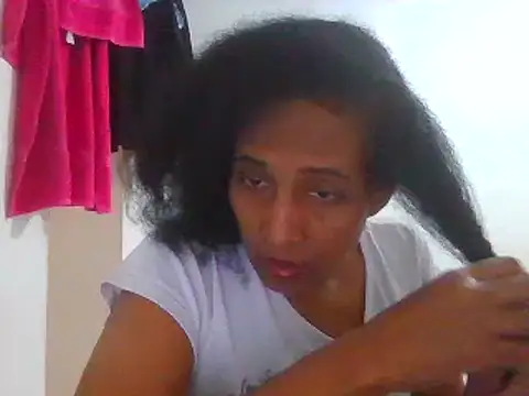 Snapshot of Aishamara chatting on 03.16.25 Aishamara online show from 03.16.25