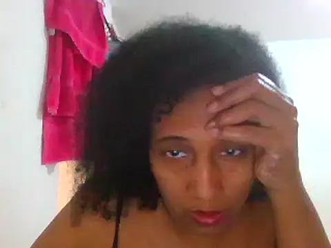 Snapshot of Aishamara chatting on 03.21.25 Aishamara online show from 03.21.25