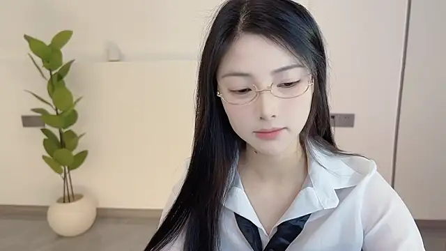 Snapshot of HaagenDazs_ chatting on 03.17.25 HaagenDazs  online show from 03.17.25