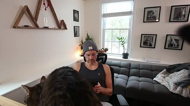 Snapshot of BradBronton chatting on 02.17.26 BradBronton online show from 02.17.26