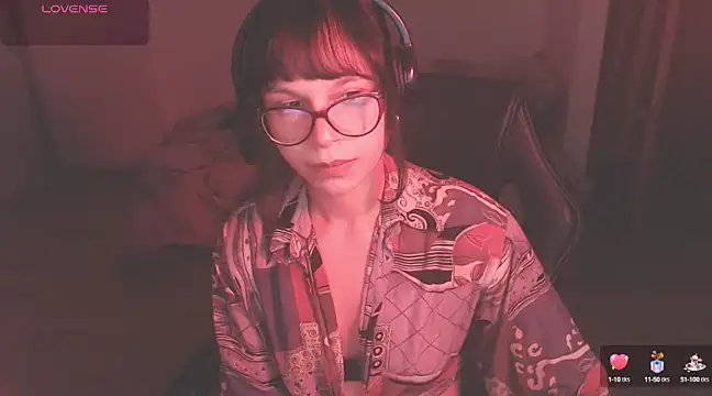 Snapshot of modjo_ chatting on 01.08.25 modjo online show from 01.08.25