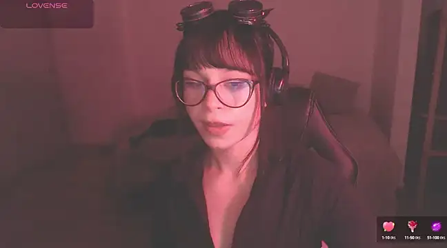 Snapshot of modjo_ chatting on 01.29.25 modjo online show from 01.29.25