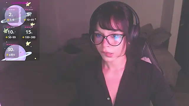 Snapshot of modjo_ chatting on 10.18.25 modjo online show from 10.18.25