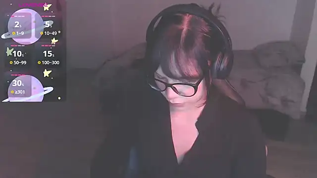 Snapshot of modjo_ chatting on 11.15.25 modjo online show from 11.15.25