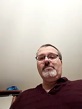 Snapshot of mike9473 chatting on 11.18.25 mike9473 online show from 11.18.25