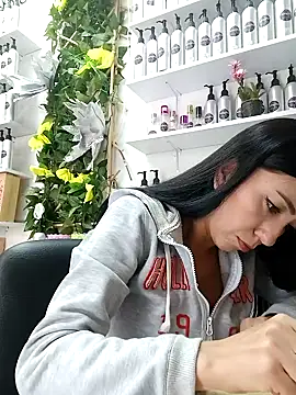 LunaZambrano online show from 01.28.25