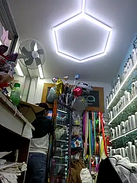 LunaZambrano online show from 12.15.25