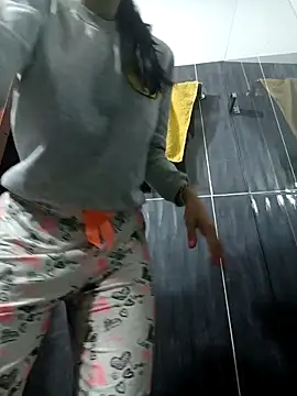 Snapshot of LunaZambrano chatting on 01.16.26 LunaZambrano online show from 01.16.26