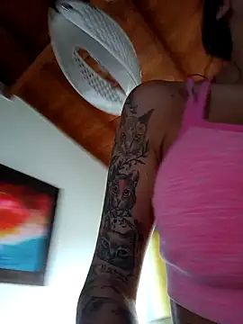 Snapshot of LunaZambrano chatting on 02.09.26 LunaZambrano online show from 02.09.26