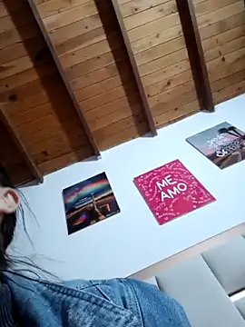 Snapshot of LunaZambrano chatting on 02.27.26 LunaZambrano online show from 02.27.26