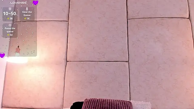 aisha vs online show from 02.25.25