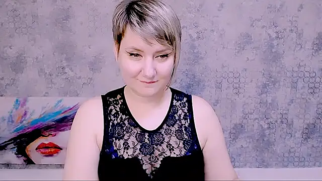 Snapshot of Djullia chatting on 01.24.25 Djullia online show from 01.24.25