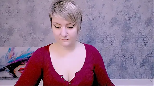 Snapshot of Djullia chatting on 02.20.25 Djullia online show from 02.20.25