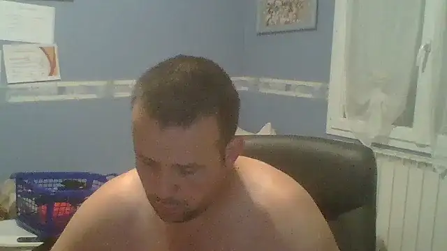 manubm03 online show from 09.17.25