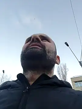 Snapshot of Govora chatting on 01.23.25 Govora online show from 01.23.25