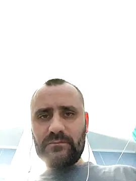 Snapshot of Govora chatting on 01.24.25 Govora online show from 01.24.25