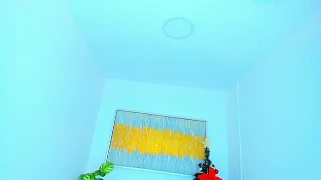 Snapshot of Carlota_peach chatting on 12.27.24 Carlota peach online show from 12.27.24