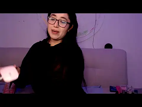 YummymeowW online show from 01.13.26