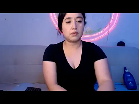 YummymeowW online show from 01.19.26