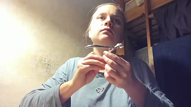 Snapshot of FrumCake chatting on 01.29.25 FrumCake online show from 01.29.25