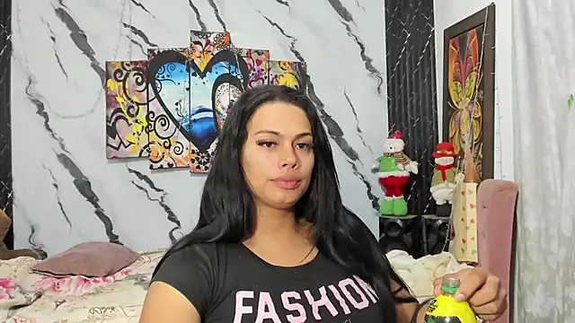 Snapshot of andromeda_xx chatting on 01.12.25 andromeda xx online show from 01.12.25