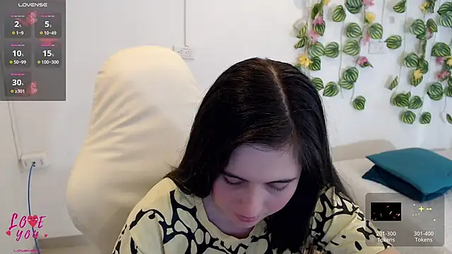 Snapshot of tania_sweet__ chatting on 02.10.26 tania sweet online show from 02.10.26