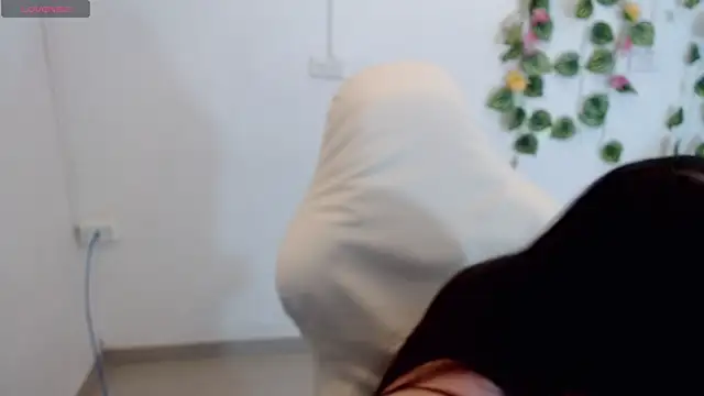 Snapshot of tania_sweet__ chatting on 02.26.26 tania sweet online show from 02.26.26