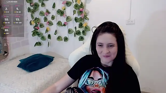 Snapshot of tania_sweet__ chatting on 03.19.26 tania sweet online show from 03.19.26