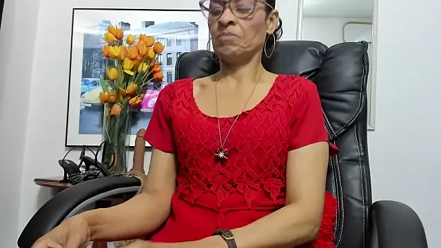 Aries Mature online show from 10.18.25