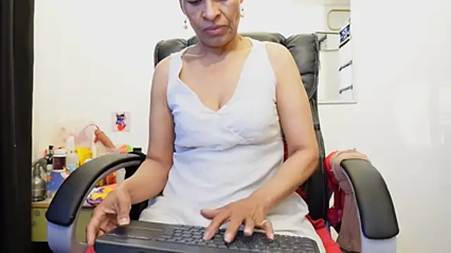 Snapshot of Aries_Mature chatting on 07.09.26 Aries Mature online show from 07.09.26
