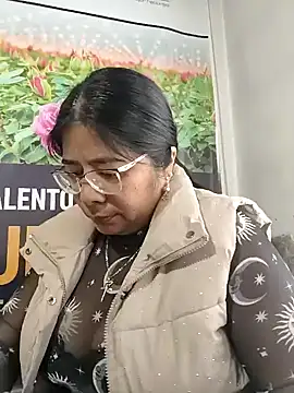 Snapshot of __valentina18 chatting on 02.26.26 valentina18 online show from 02.26.26