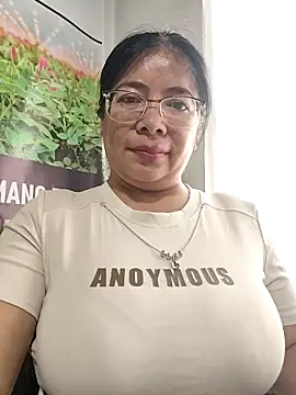 Snapshot of __valentina18 chatting on 04.26.26 valentina18 online show from 04.26.26
