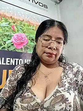 Snapshot of __valentina18 chatting on 04.29.26 valentina18 online show from 04.29.26