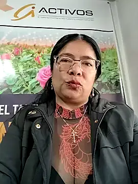 Snapshot of __valentina18 chatting on 05.25.26 valentina18 online show from 05.25.26