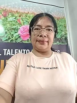 Snapshot of __valentina18 chatting on 05.26.26 valentina18 online show from 05.26.26