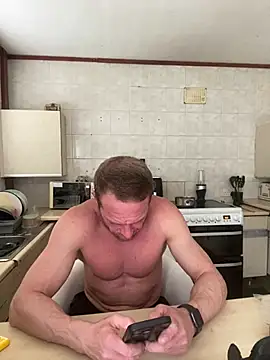 Snapshot of FuelX@xh chatting on 07.06.26 FuelXxh online show from 07.06.26