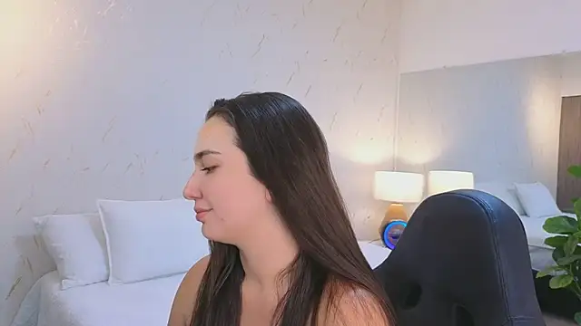 ava blue online show from 04.14.26